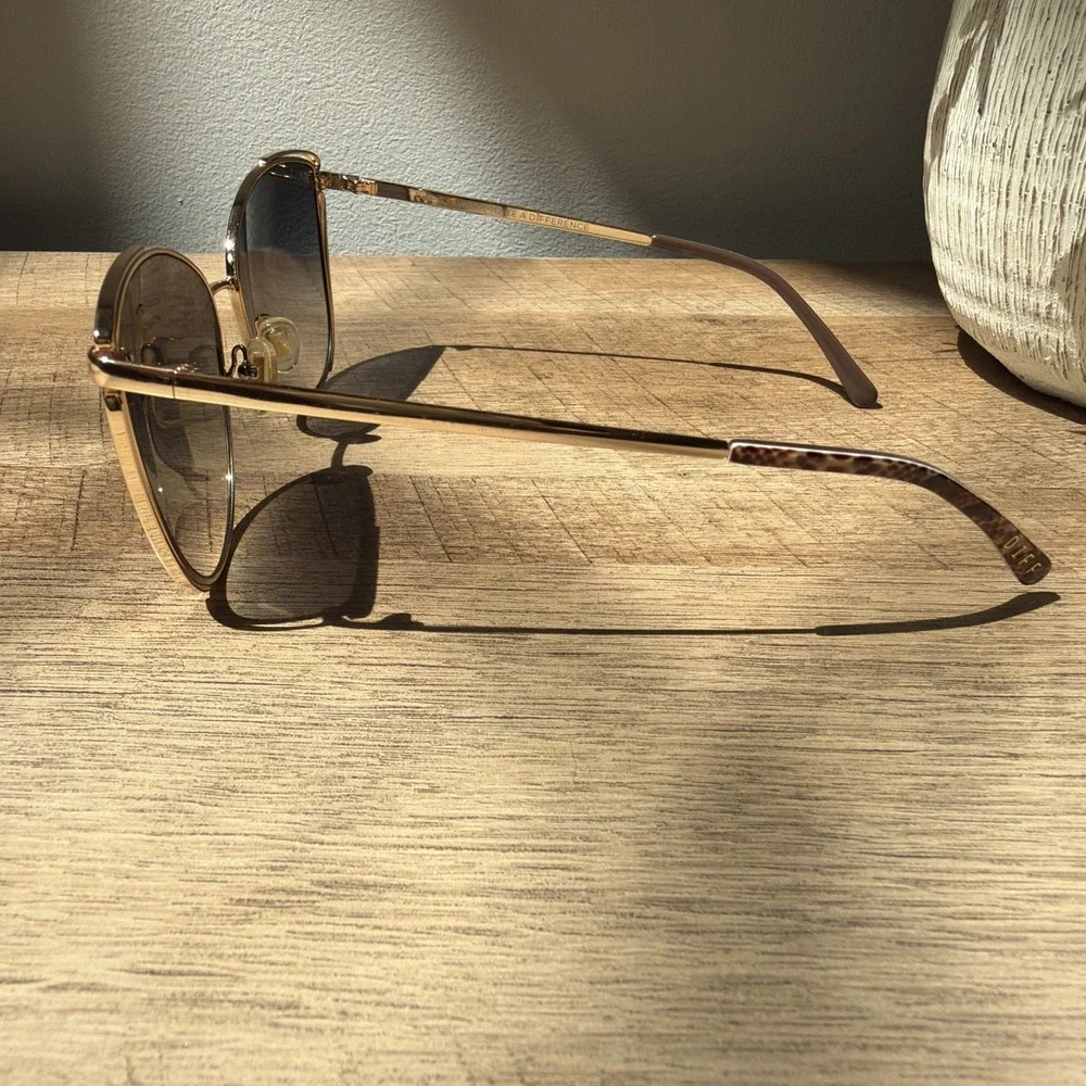 DIFF Sienna Gold Metal Brown Gradient Oversized Cat Eye Sunglasses w Case⁠
